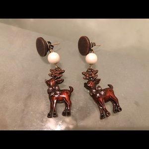 Dainty deer earrings